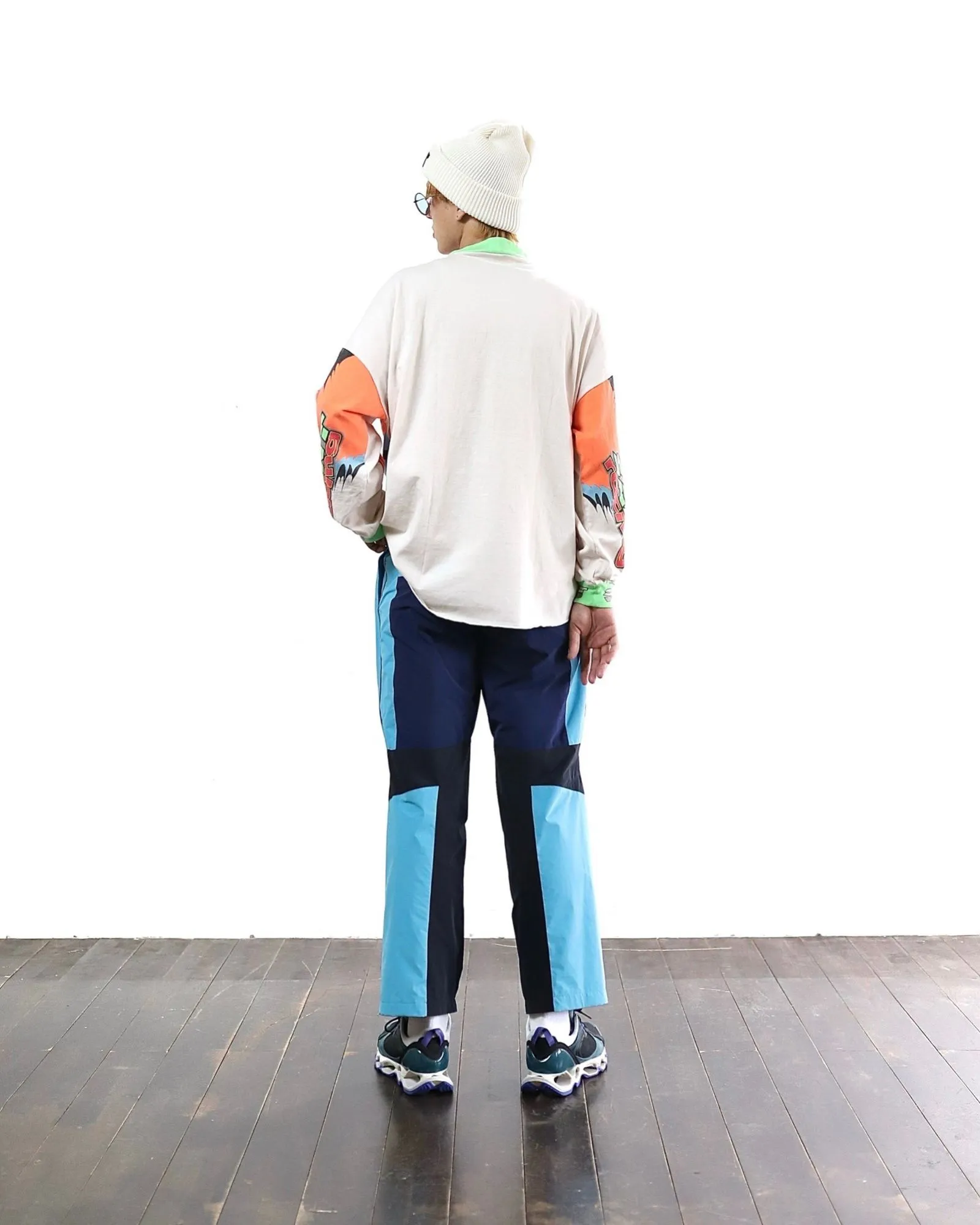 SAINT MICHAEL 24SS SAINT FORCE L/S TEE New Racing Retro Long Sleeve Off-white S-XL Front, left and right sleeves, even ribs are printed. There are more than 30 sets of samples in total. They are extremely complicated and all are oversized screen versions. Ready-made garments are washed and worn with Vintage value.
